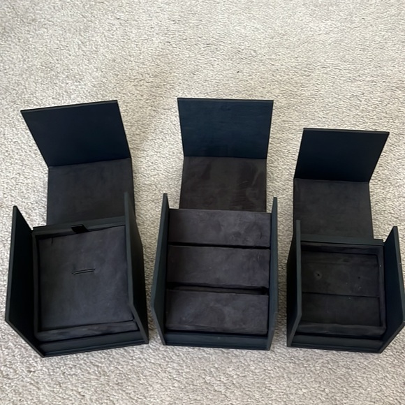 David Yurman Jewelry Boxes 4” x 3 3/4”/ 3 1/4” x 3 1/4” / 6 3/4” x 3” - Picture 2 of 9